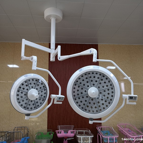 LED手术无影灯