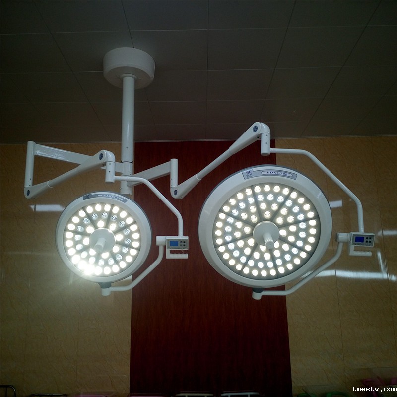 LED立式手术无影灯